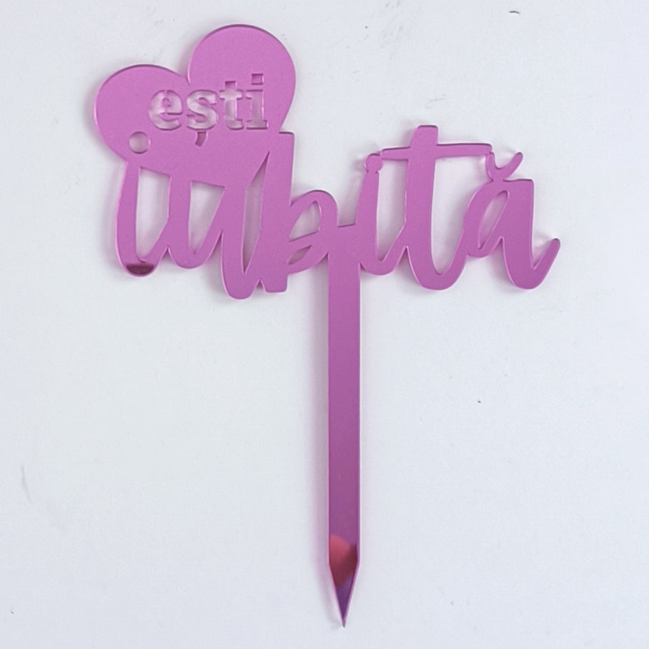 Topper Floral „Ești iubită” cu Inimă și Tijă Scurtă