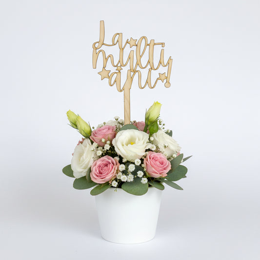 Topper Floral „La mulți ani!” din lemn și Tijă Scurtă