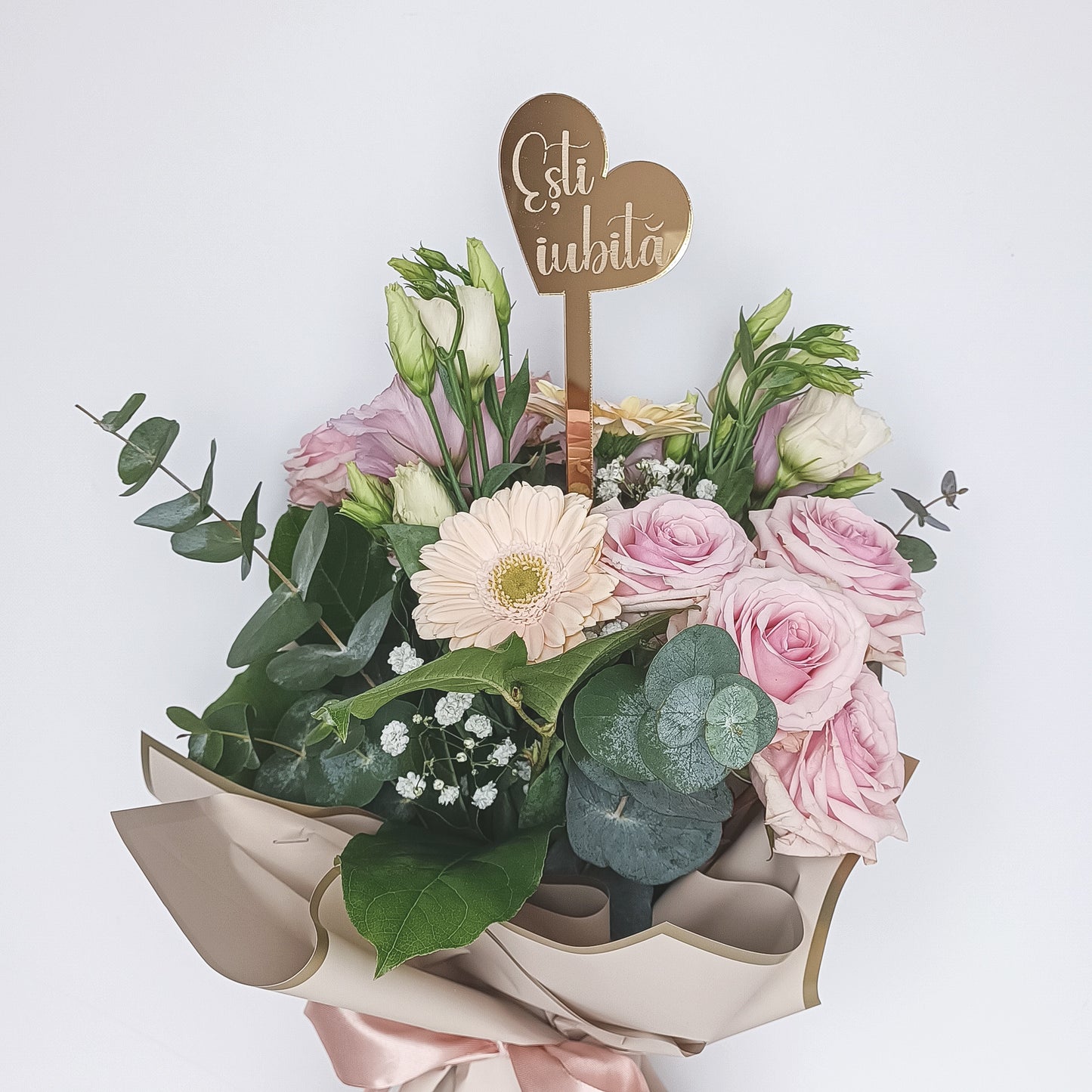 Topper Floral Inimă „Ești iubită”