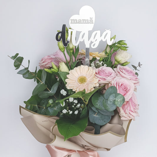 Topper Floral „Mamă Dragă” cu Inimă și Tijă Lungă