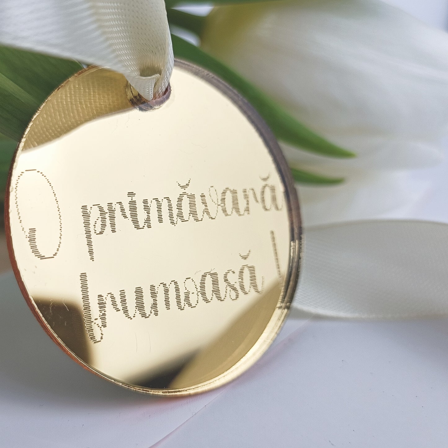 Pandantiv Circular „O primăvară frumoasă!”